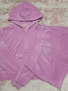 Juicy Couture Velour Zip Hoodie & Shorts Set - L